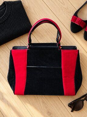 ✨ Rare True 1960s Vintage Black & Red Velvet Colorblock Handbag ✨